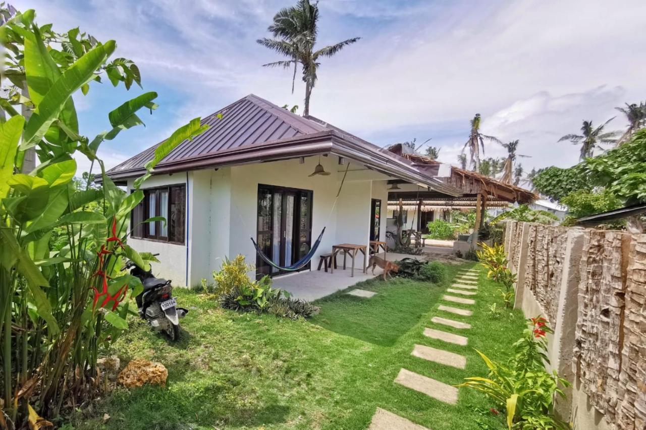 Yas Villas Homestay Генерал-Луна Экстерьер фото